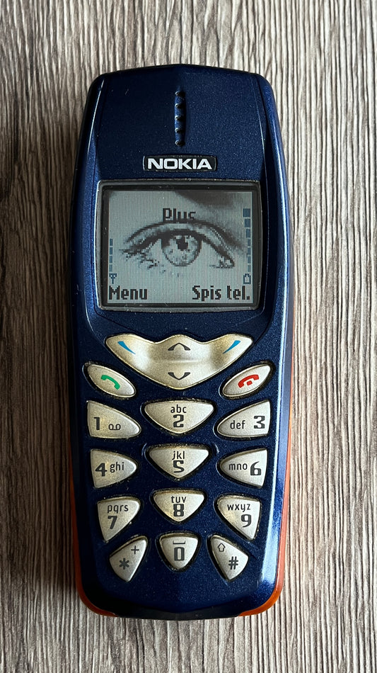Nokia 3510i phone loaded with Java games, ringtones, and wallpapers.